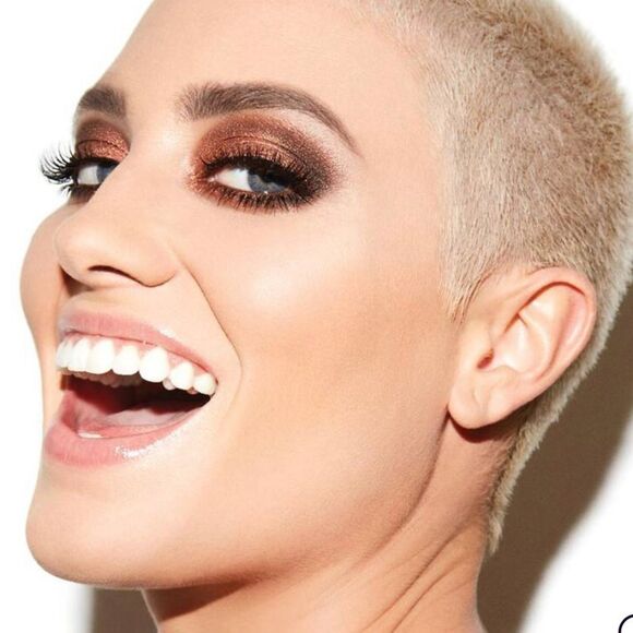 URBAN DECAY NAKED RELOADED EYESHADOW PALETTE- NIB - Picture 14 of 15